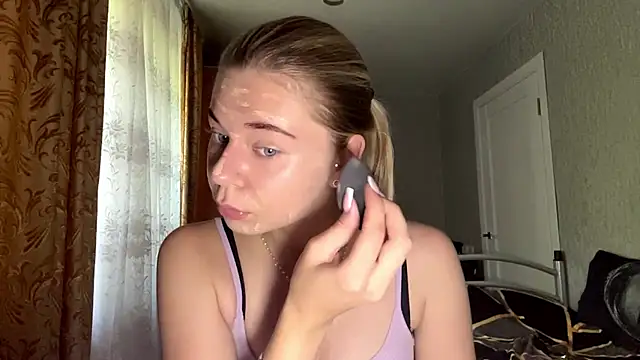 Snapshot of HoneysPiee chatting on July 2026 01:26:01 PM HoneysPiee online show from July 2026 01:26:01 PM