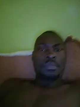 Snapshot of bdick2ke chatting on May 2026 02:22:02 PM bdick2ke online show from May 2026 02:22:02 PM
