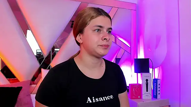 AliceCruzz online show from July 2026 04:53:02 PM