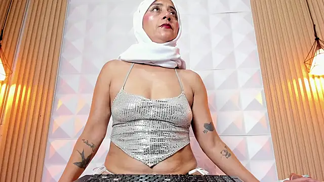 naila sweet online show from July 2026 06:46:01 PM