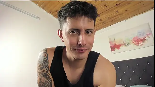 Snapshot of marcos_vieyra chatting on June 2026 07:41:01 PM marcos vieyra online show from June 2026 07:41:01 PM
