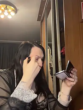 EvaBeautyXxX online show from May 2026 11:35:01 PM