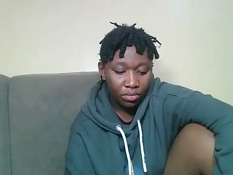 LunaCharm2 online show from June 2026 05:10:01 AM