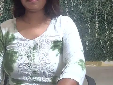 shallykaur online show from June 2026 03:45:01 AM