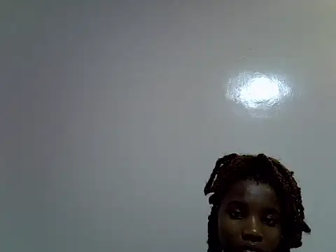 Snapshot of lee_shaz chatting on May 2026 10:49:02 PM lee shaz online show from May 2026 10:49:02 PM