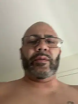 bigdick20101 online show from May 2026 06:05:02 PM