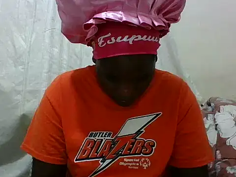 Hot-Perryl online show from May 2026 06:26:01 PM