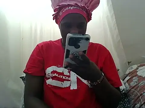 Hot-Perryl online show from May 2026 05:15:02 AM