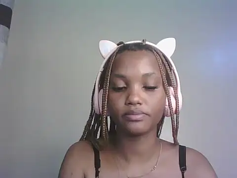 PrettyT5 online show from July 2026 08:46:02 PM