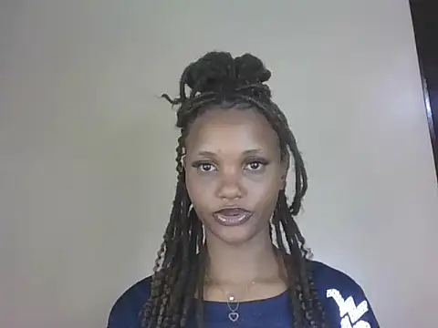 PrettyT5 online show from August 2026 08:22:02 PM