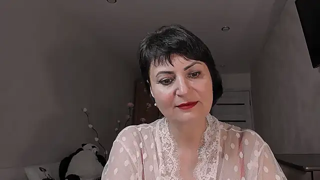 Snapshot of Helen_Beller chatting on June 2026 05:36:02 PM Helen Beller online show from June 2026 05:36:02 PM
