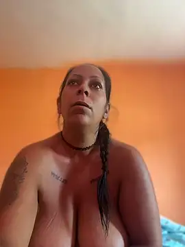Snapshot of wildfarmbabe chatting on July 2026 07:25:01 AM wildfarmbabe online show from July 2026 07:25:01 AM