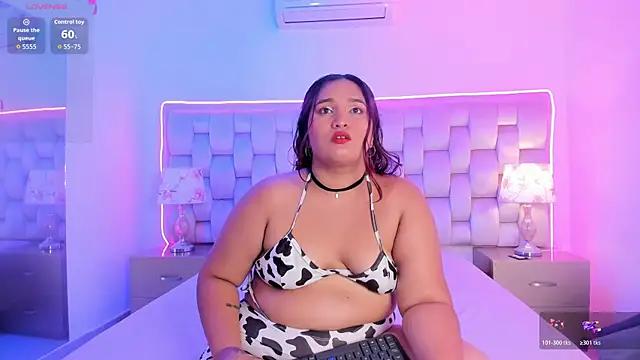 SalomeBins online show from June 2026 12:33:02 AM