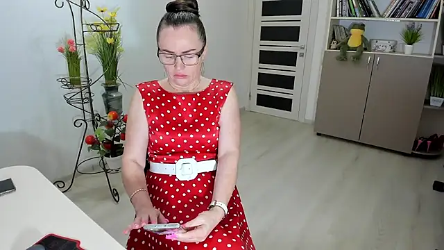 Vika73 online show from December 2025 07:06:01 AM