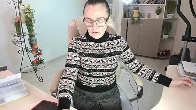 Vika73 online show from February 2026 06:34:01 AM