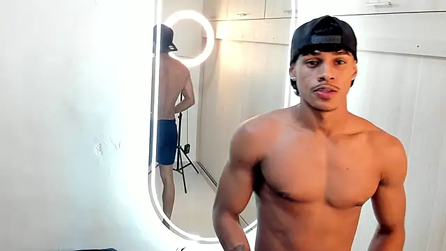 Snapshot of Joao_da_silva19 chatting on June 2026 01:03:01 PM Joao da silva19 online show from June 2026 01:03:01 PM