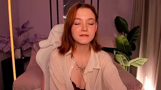 Snapshot of New_Web_Girl chatting on June 2026 09:11:02 AM New Web Girl online show from June 2026 09:11:02 AM