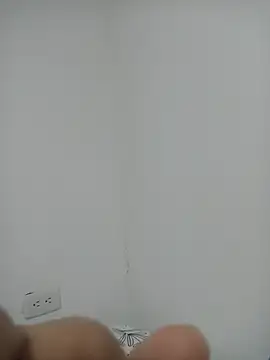 Snapshot of Juanse1020 chatting on July 2026 04:37:01 AM Juanse1020 online show from July 2026 04:37:01 AM