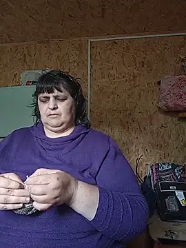 Snapshot of LisichkaOksana chatting on May 2026 10:45:01 AM LisichkaOksana online show from May 2026 10:45:01 AM