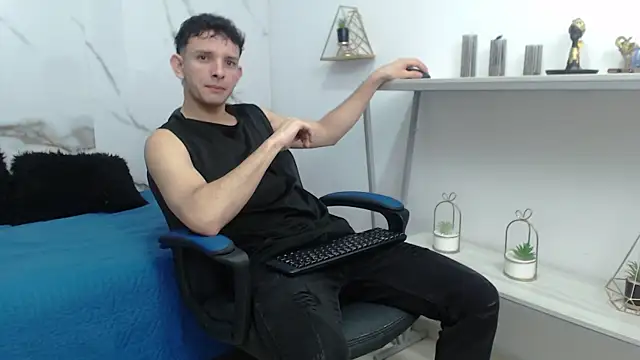 keen black  online show from May 2026 02:53:02 AM