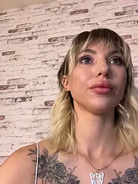 TeaseBabeXXX online show from June 2026 10:24:02 PM