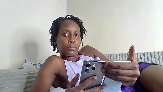 Snapshot of curvypetite chatting on May 2026 09:26:02 AM curvypetite online show from May 2026 09:26:02 AM