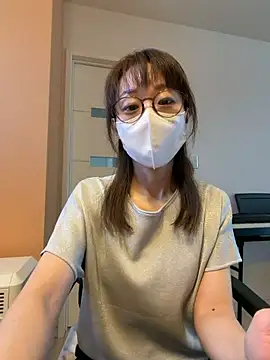 Kaede 00112 online show from May 2026 12:19:01 AM