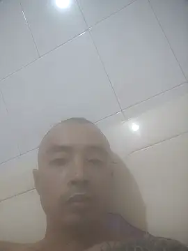 AAAYIWP online show from May 2026 10:16:02 PM