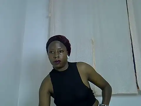 Snapshot of sweet_iynika chatting on July 2026 12:02:02 AM sweet iynika online show from July 2026 12:02:02 AM