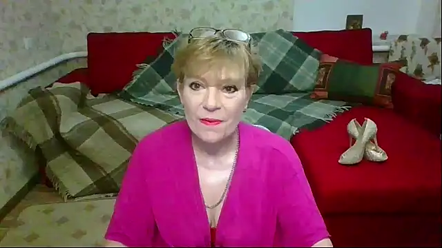 Snapshot of SamantaxFocs chatting on June 2026 03:42:01 AM SamantaxFocs online show from June 2026 03:42:01 AM