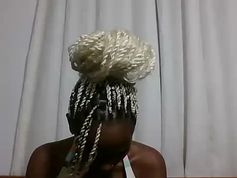 Snapshot of Sleek_petite chatting on July 2026 12:37:02 AM Sleek petite online show from July 2026 12:37:02 AM