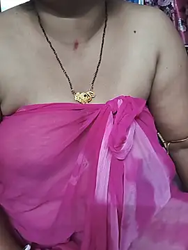 Snapshot of Curvy_Jyoti chatting on August 2026 05:22:01 PM Curvy Jyoti online show from August 2026 05:22:01 PM
