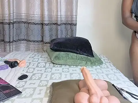 Blackcharmming online show from June 2026 04:07:02 AM