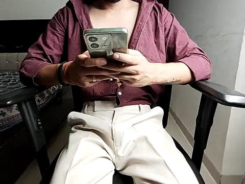 Foryoudarlingx online show from June 2026 03:39:02 PM