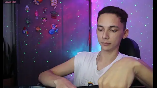 archi love online show from February 2025 10:19:01 AM