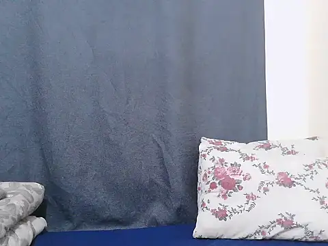 Snapshot of Cute_lyn chatting on July 2026 05:37:02 PM Cute lyn online show from July 2026 05:37:02 PM