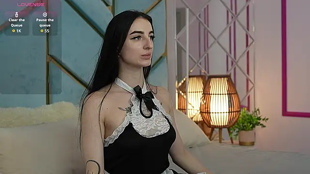 EmilyyMoon online show from July 2026 06:05:01 AM