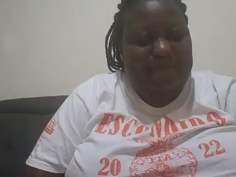 Snapshot of fat_ebonyqueen chatting on June 2026 09:05:02 PM fat ebonyqueen online show from June 2026 09:05:02 PM