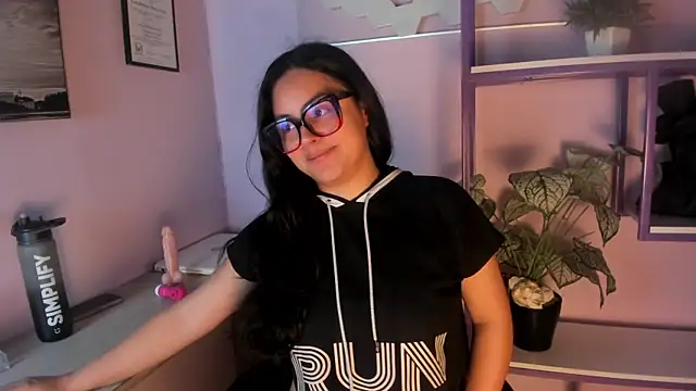 Snapshot of Crystal_Moom chatting on June 2026 11:12:02 AM Crystal Moom online show from June 2026 11:12:02 AM