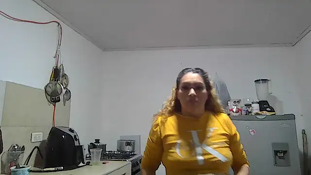 Layla-Astrum online show from June 2026 02:34:02 AM