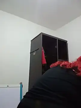 Snapshot of bruja_sscarlata chatting on June 2026 07:05:01 PM bruja sscarlata online show from June 2026 07:05:01 PM