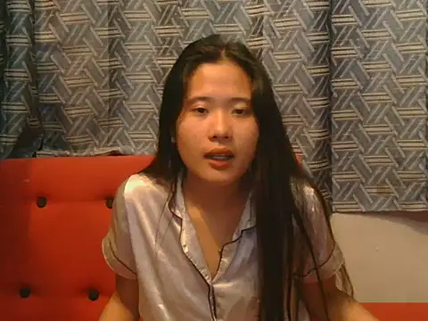 Snapshot of petiteasian_pinaygirl chatting on June 2026 05:56:01 AM petiteasian pinaygirl online show from June 2026 05:56:01 AM