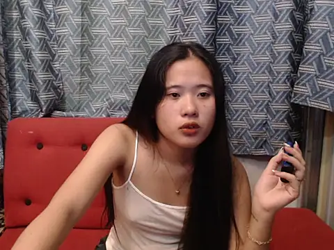 Snapshot of petiteasian_pinaygirl chatting on July 2026 04:50:01 AM petiteasian pinaygirl online show from July 2026 04:50:01 AM
