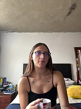 Snapshot of aria_rousse3 chatting on June 2026 02:08:02 PM aria rousse3 online show from June 2026 02:08:02 PM