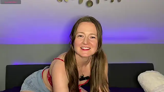 Snapshot of Cassianesta chatting on June 2026 08:14:02 PM Cassianesta online show from June 2026 08:14:02 PM