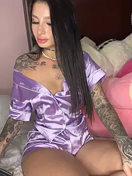 Snapshot of natali_gray chatting on June 2026 01:18:01 AM natali gray online show from June 2026 01:18:01 AM