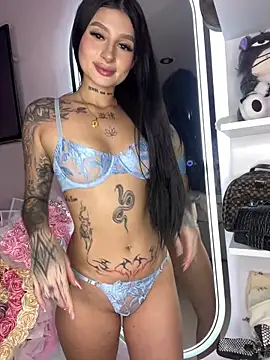 Snapshot of natali_gray chatting on June 2026 04:15:01 AM natali gray online show from June 2026 04:15:01 AM