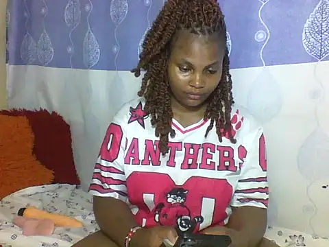 juicy naughty online show from July 2026 10:14:02 PM