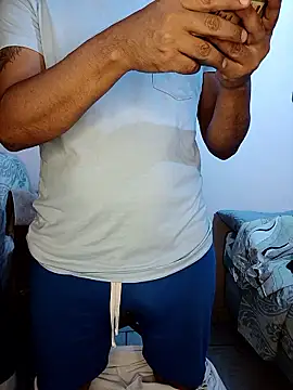 Snapshot of EryckSet chatting on June 2026 01:37:01 PM EryckSet online show from June 2026 01:37:01 PM