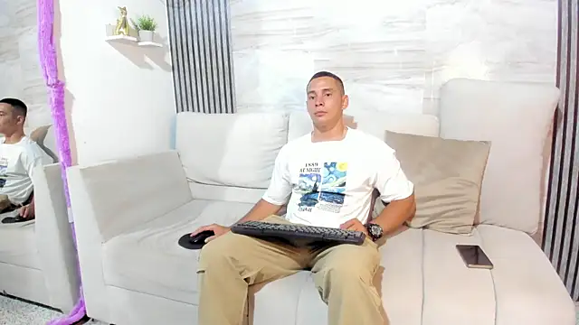 dylan viper online show from May 2026 03:04:02 AM